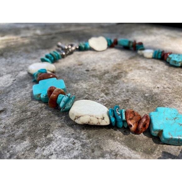 SALE. Handmade Southwestern Turquoise & Cream Statement Necklace - Picture 2 of 5